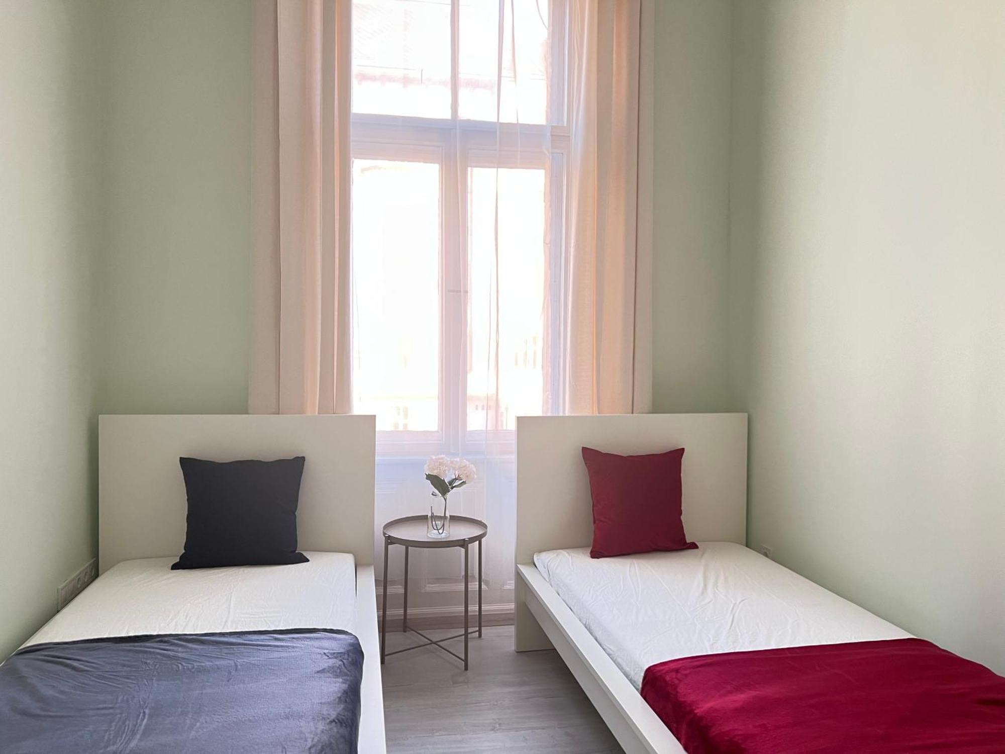 Baross Apartment With Convenience And Style Budapest Ngoại thất bức ảnh