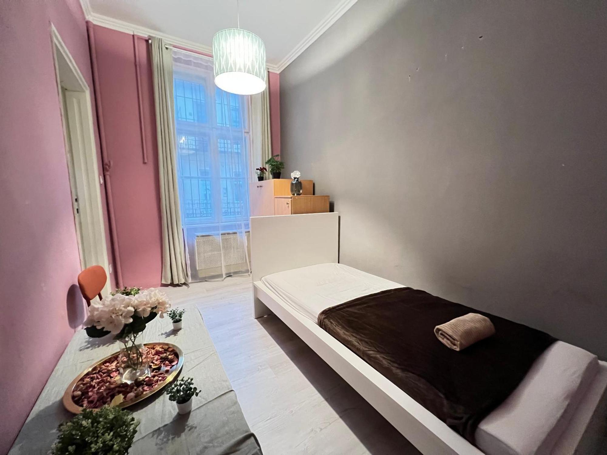 Baross Apartment With Convenience And Style Budapest Ngoại thất bức ảnh